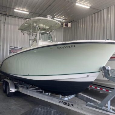 2005 Trophy 2503 Center Console