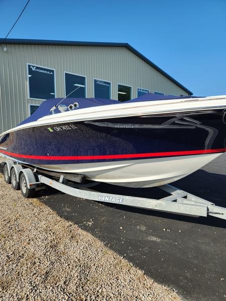 2004 Chris Craft 280 Launch